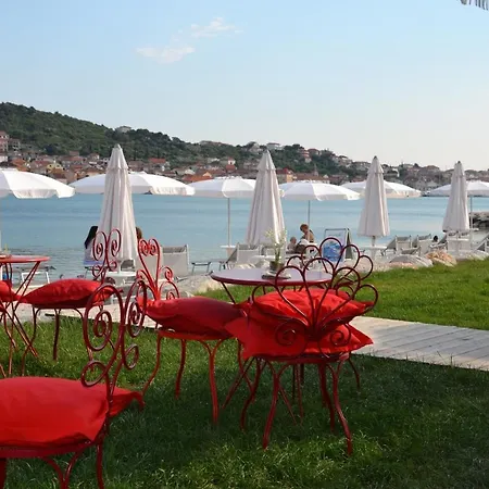 Marin1 - Near Pebble Beach Трогир